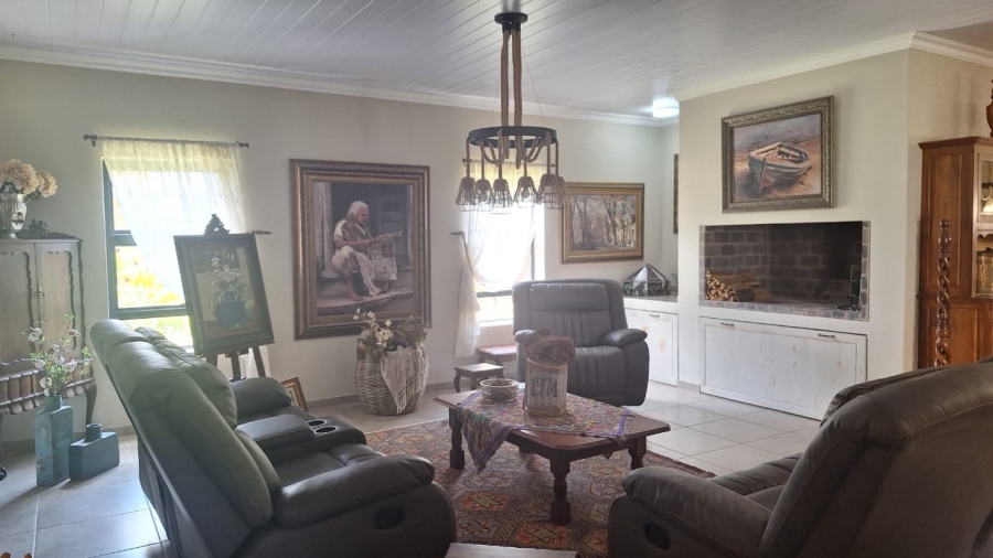 4 Bedroom Property for Sale in Stilbaai Wes Western Cape